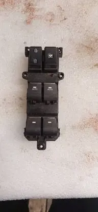 Hyundai Tucson TL Electric window control switch 93570D3500 20051300000