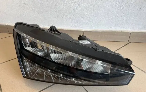 Skoda Scala Headlight/headlamp 657941016