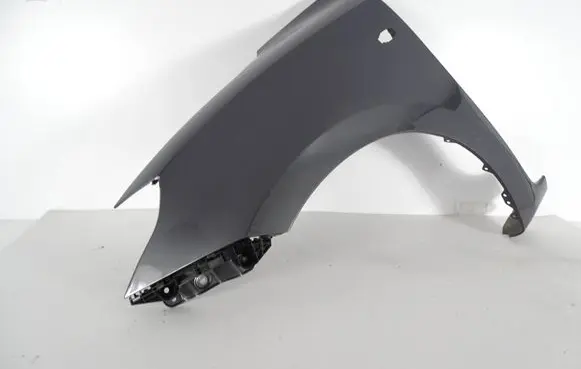 Suzuki Swift III Fender 7173253R0