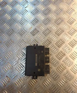 Mercedes-Benz C W204 Tow bar trailer control unit/module A2129001901 5DS00978101 A2129020801
