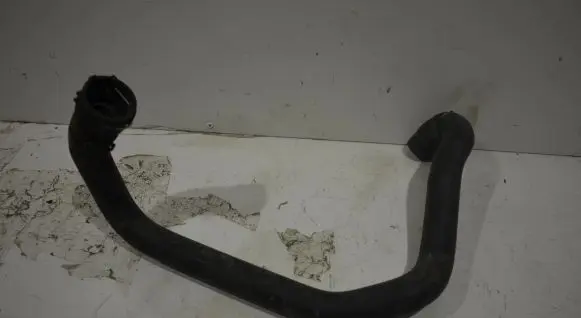 Skoda Superb B6 (3T) Engine coolant pipe/hose 3B0122291C