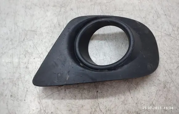 Fiat Freemont Front fog light trim/grill 68088686AA