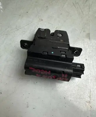 Renault Laguna II Tailgate exterior lock 820000897