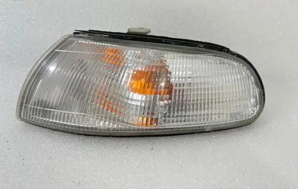 Mazda 626 Front indicator light 082161528LF
