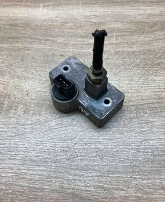 Audi 80 90 S2 B4 Mass air flow meter 0281002018