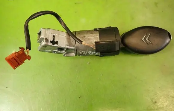 Citroen C5 Ignition lock 9663123280