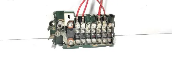 BMW 5 E39 Fuse module 8367768
