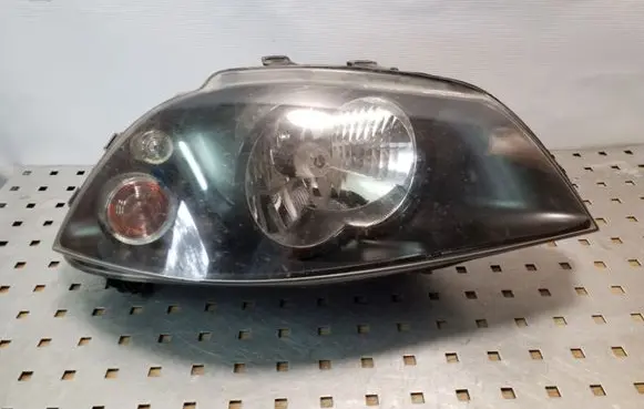 Seat Ibiza III (6L) Headlight/headlamp 6L1941022A
