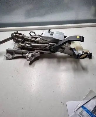 Ford Focus Steering wheel axle BV6N3C529AE