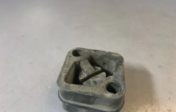 Muffler mount bracket/holder