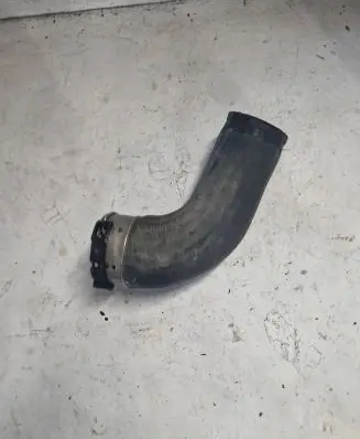 Volvo V70 Intercooler hose/pipe 31370286