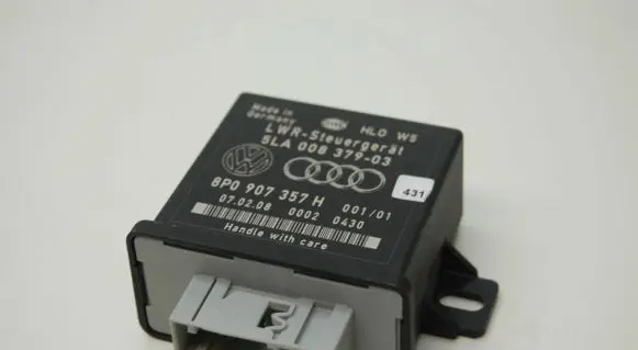 Audi A3 S3 8P Light module LCM 8P0907357H