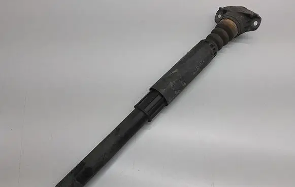 Audi Q2 - Rear shock absorber/damper 5Q0513049HE