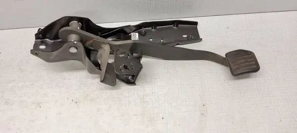 Ford Mondeo MK IV Brake pedal 7G9N2D094NB
