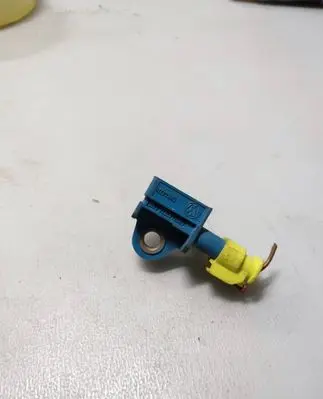 Volkswagen Jetta VI Airbag deployment crash/impact sensor 5K0959351A 5WK44270