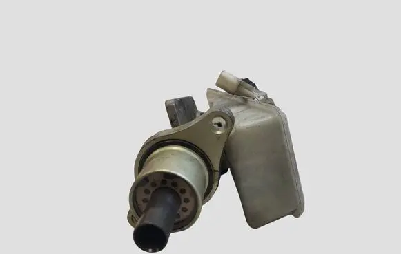 Volvo S40 Master brake cylinder 03350886551