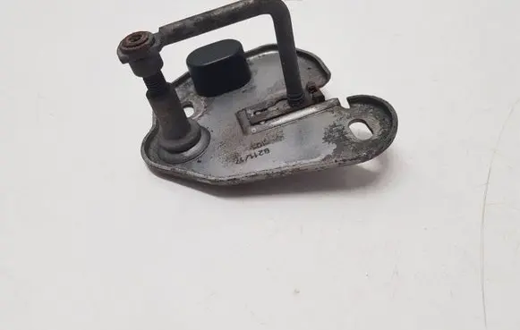Skoda Kodiaq Engine bonnet/hood lock/latch loop/hook 565823186