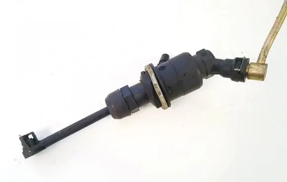 Renault Megane II Clutch master cylinder 8200151785k