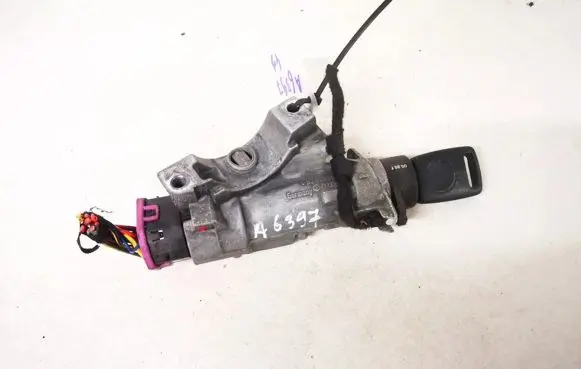 Audi A4 S4 B5 8D Ignition lock 4b0905851c
