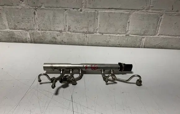 Fuel main line pipe