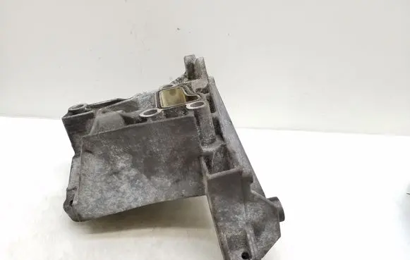 Audi A6 S6 C6 4F Power steering pump mounting bracket 059145169AA 059145169
