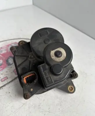 Nissan Navara D40 Engine control unit/module 0511000080