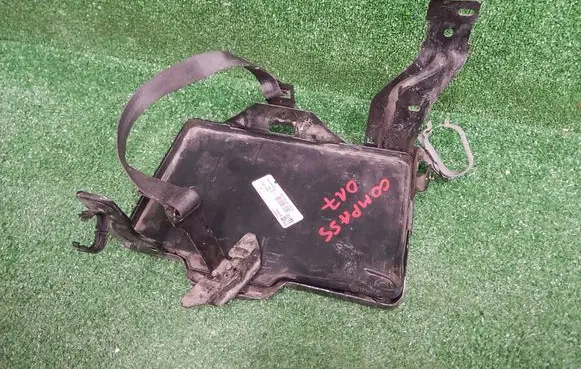 Jeep Compass Battery tray 