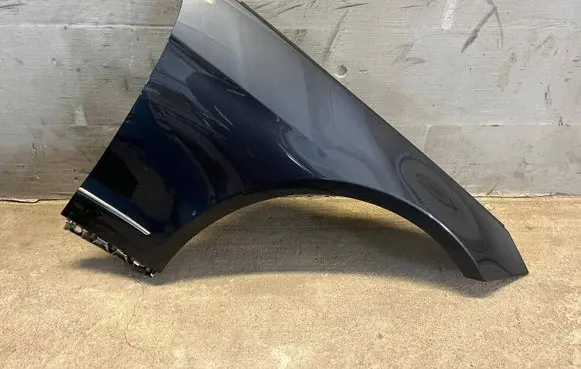 Mercedes-Benz E C207 W207 Fender