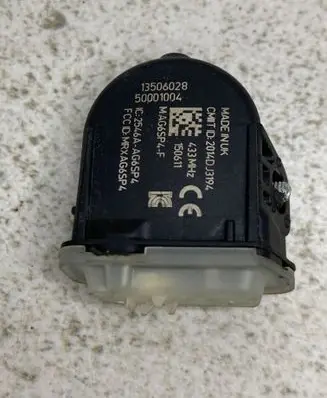 Opel Astra K Tire pressure sensor 13506028