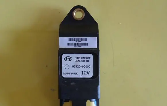 KIA Cerato Airbag deployment crash/impact sensor 95920-1C000