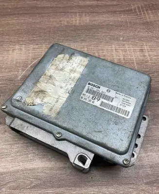 Peugeot 406 Engine control unit/module ECU 0261204063 9624518380