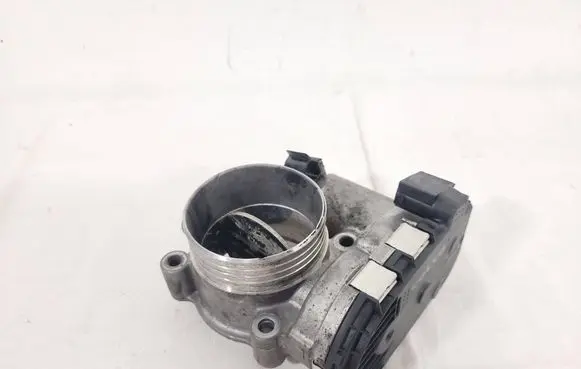 Volvo XC70 Throttle body valve 8692720 06W102 0281