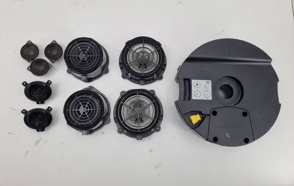 Audi Q7 4L Audio system kit 4L0035382B 4F0035415B 4L0035415B