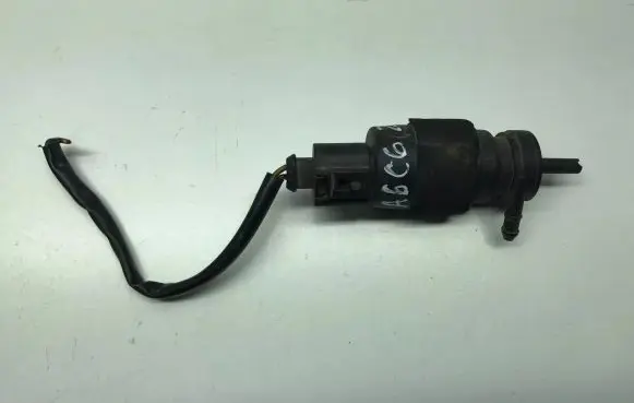 Audi A6 S6 C6 4F Windscreen/windshield washer pump 1J5955651 1J0973722