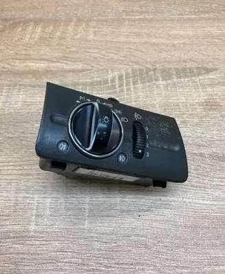Mercedes-Benz E W211 Light switch 2115450304 04056020