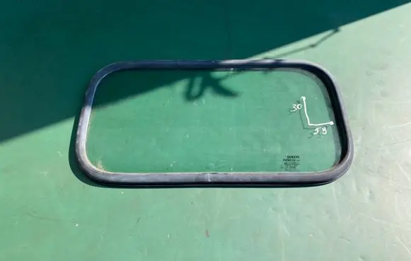 Iveco Daily 4th gen Loading door trunk window/glass 5801382778 43R00049