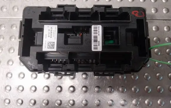 BMW 2 F22 F23 Fuse box set 9337879