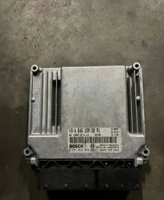 Mercedes-Benz Vito Viano W639 Engine control unit/module A6461501091 0281012358