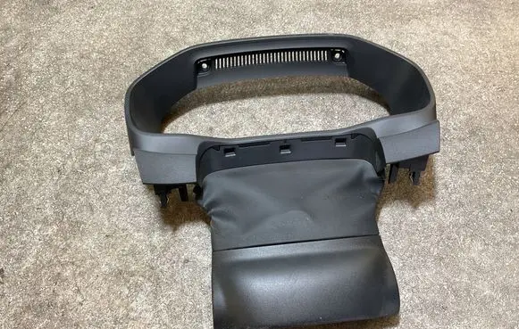 Volvo XC40 Steering wheel column trim 31442535