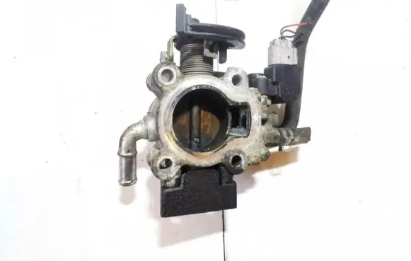Suzuki Swift I Throttle valve 1813783E01