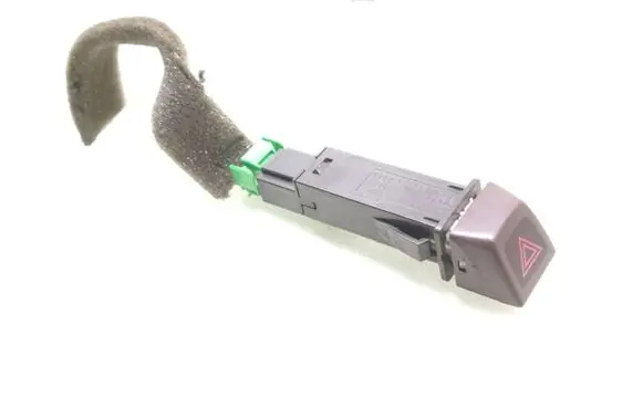Volvo V50 Hazard light switch 8651399 05W035