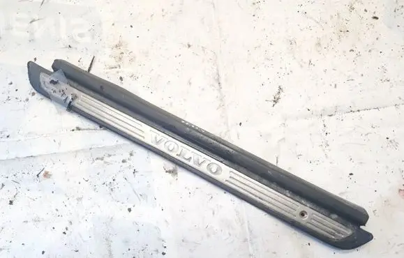 Volvo S40, V40 Front sill trim cover c130818422