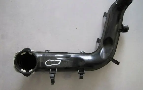 Volkswagen Transporter - Caravelle T1 Air intake duct part 05C145673B
