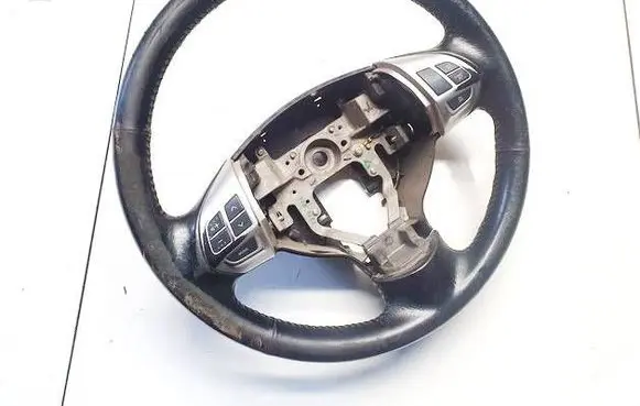 Mitsubishi Outlander Steering wheel 