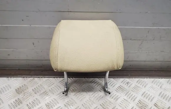 Mercedes-Benz S W221 Rear seat headrest 