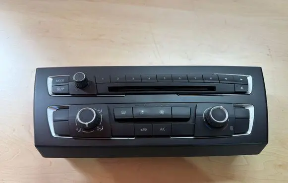 BMW 1 F20 F21 Climate control unit 9207197