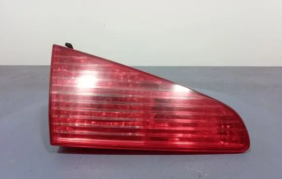 Peugeot 607 Rear/tail lights