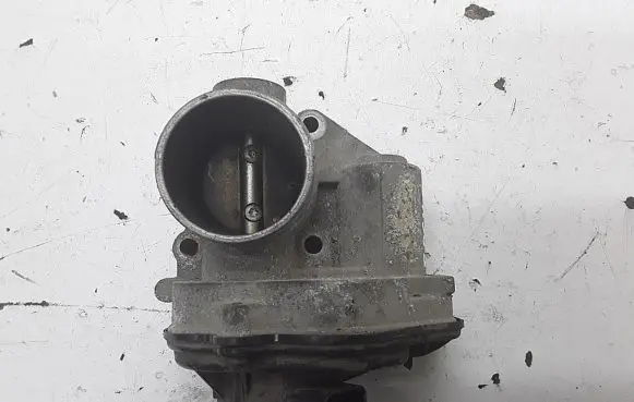 Ford Focus Throttle valve VP2S6U-95927F