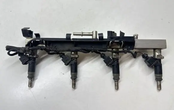 BMW 3 E46 Fuel injectors set 7506158