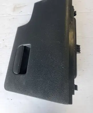 Volkswagen Tiguan Glove box 5M1857921